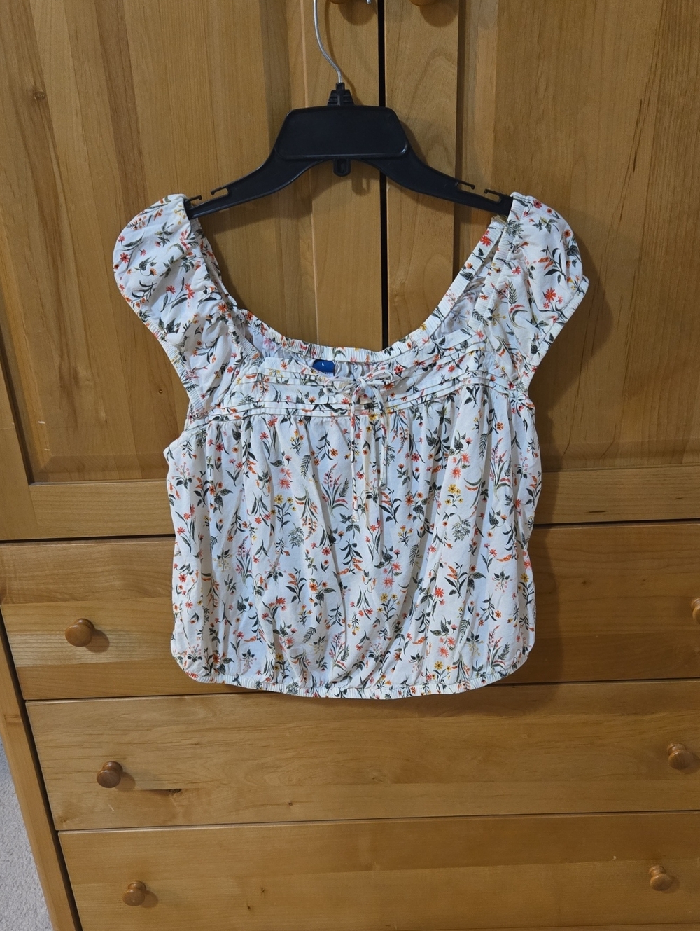 Old Navy White Floral Top